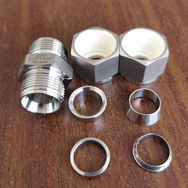 Clamp sleeve fittings